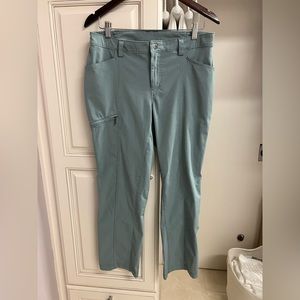 Duluth Trading breathable lightweight hiking pants size 12 x 29
